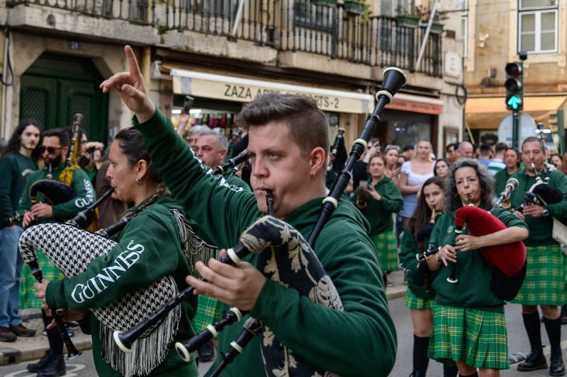 [Translate to English:] Mais de 200 músicos de gaitas de foles animaram a tarde em Lisboa com música tradicional irlandesa