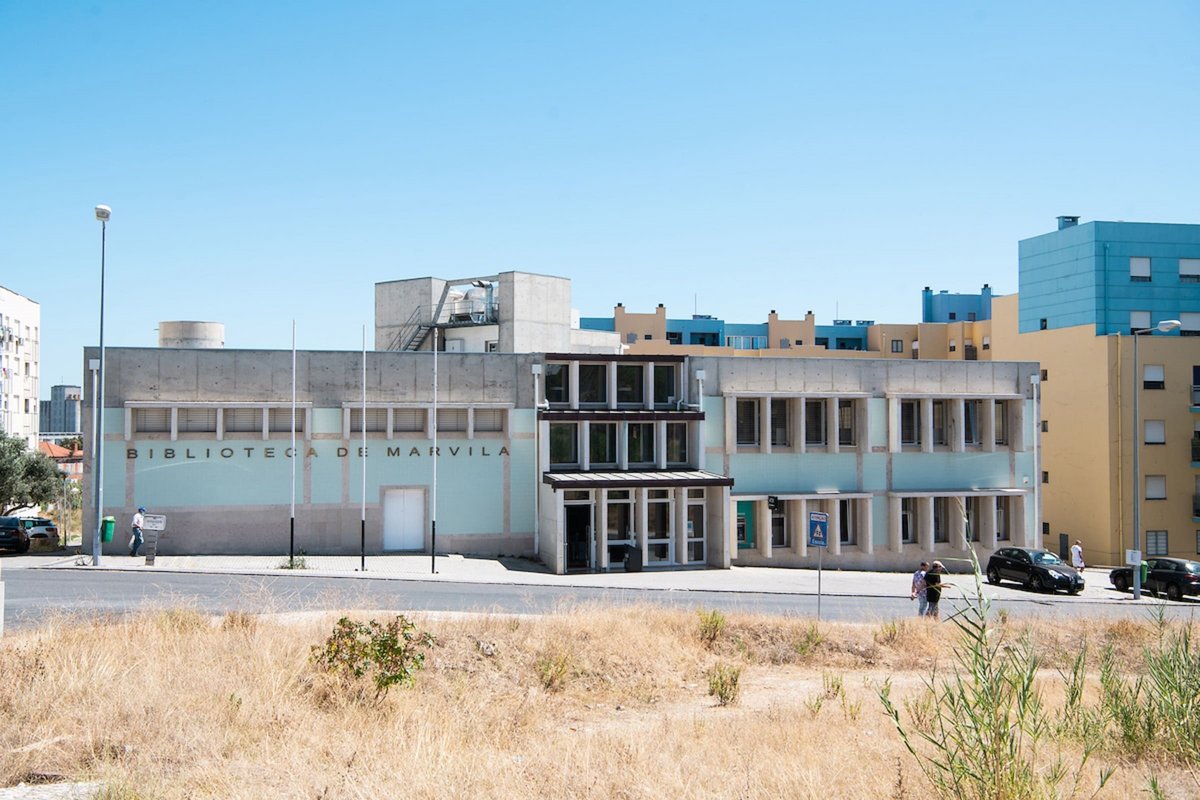 fachada biblioteca Marvila