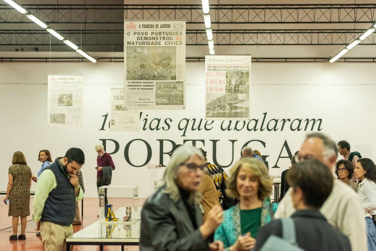 Acontecimentos pós-25 abril retratados em exposição