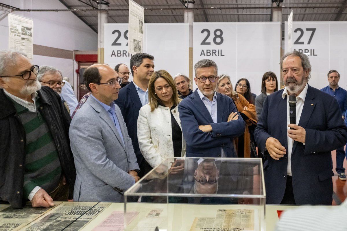 José Pacheco Pereira na visita guiada da exposição apresentou alguns documentos que não são conhecidos