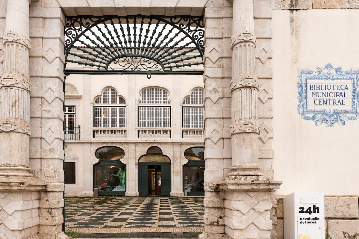 Os encontros do Café Memória do Campo Pequeno decorrem na Biblioteca do Palácio das Galveias