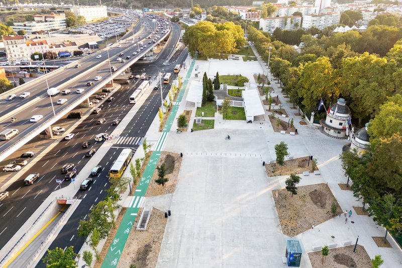 Sete Rios is the new "Square in every Neighborhood" 