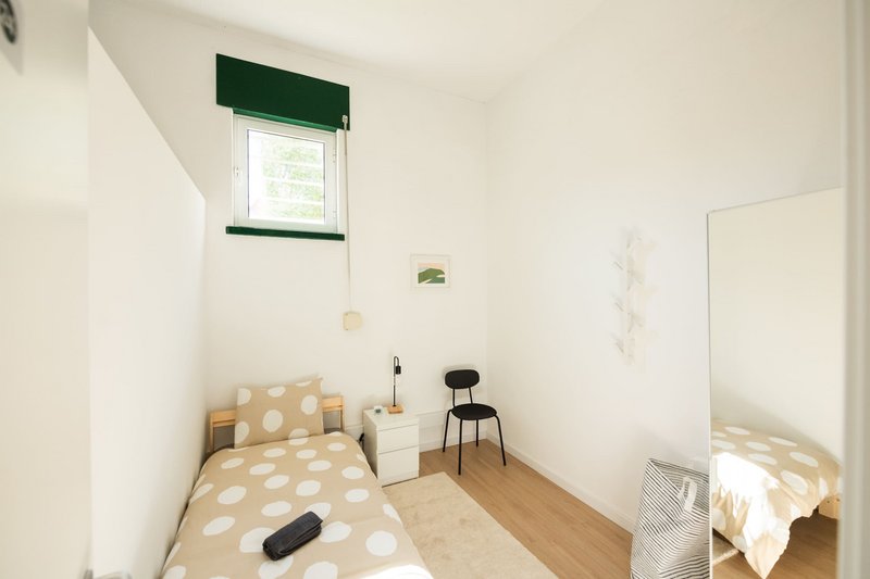 The Municipal Prevention and Autonomy Unit is equipped with 25 rooms and has capacity for 28 people