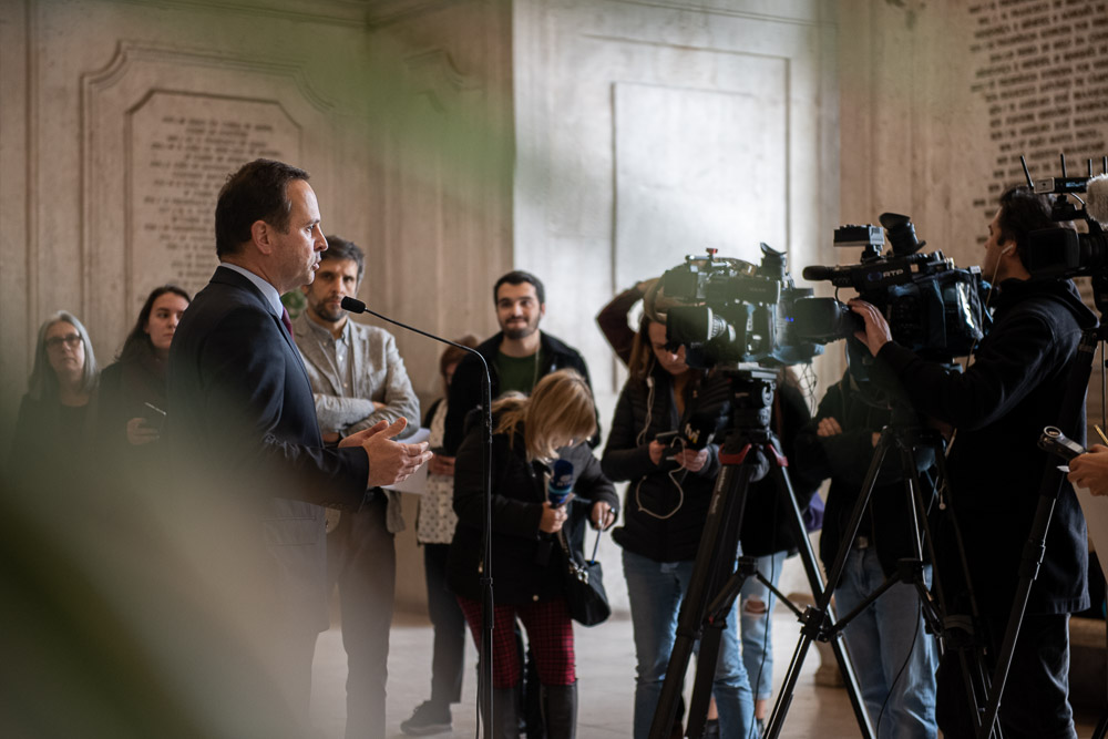 Fernando Medina contesta relatório do Tribunal de Contas em conferência de imprensa