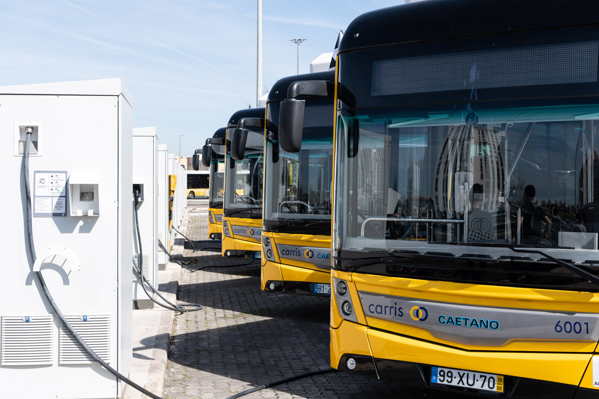 Autocarros 100% elétricos, da carreira 706, iniciam viagens regulares entre o Cais do Sodré e Santa Apolónia