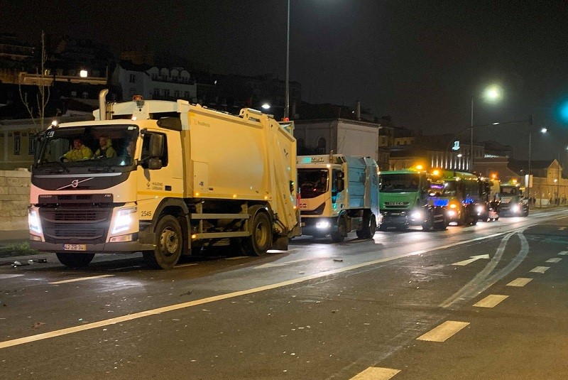 Ano Novo começa com operação de limpeza no Terreiro do Paço e zonas envolventes