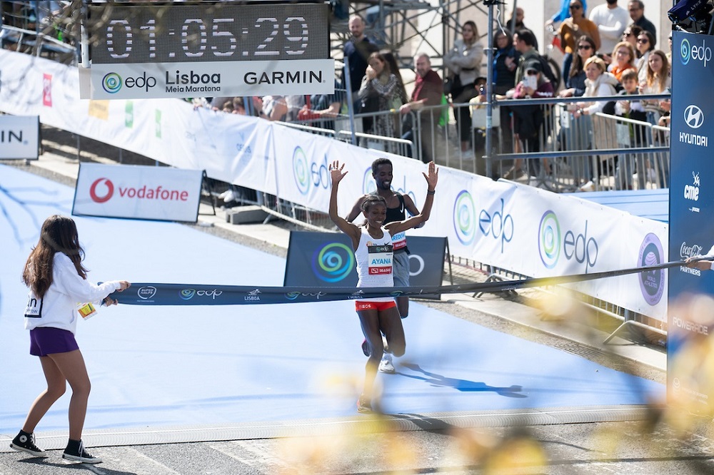Almaz Ayana venceu a prova feminina da Meia Maratona de Lisboa