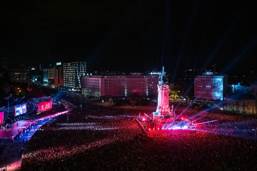 Lisboa festeja o 38.º título de campeão nacional de futebol do Sport Lisboa e Benfica - Marquês de Pombal