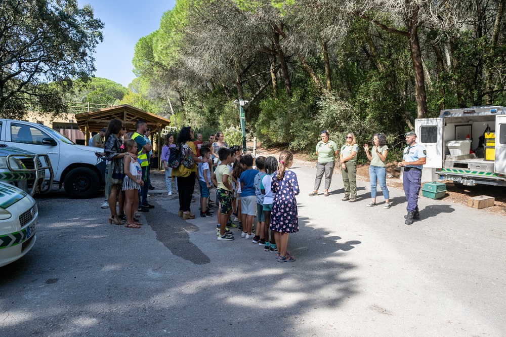 Dia Mundial do Animal assinalado no CRAS com alunos da EB Mestre Querubim Lapa e entidades parceiras