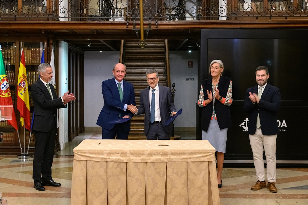 Uma nova imagem noturna para o edifício dos Paços do Concelho é o objetivo do protocolo assinado entre o Município de Lisboa e a Fundação Iberdrola