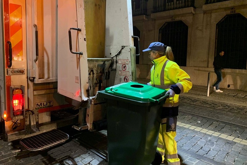 Ano Novo começa com operação de limpeza no Terreiro do Paço e zonas envolventes