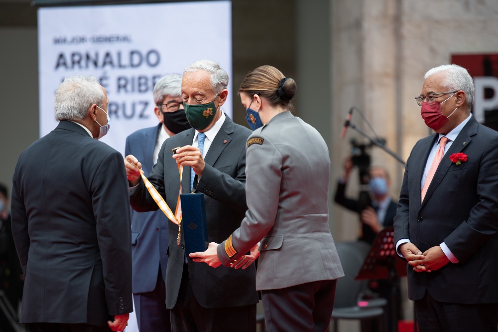Na abertura das comemorações, 30 militares de Abril foram condecorados pelo Presidente da República, Marcelo Rebelo de Sousa