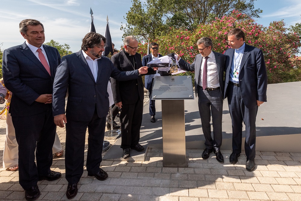 A ponte ciclopedonal foi inaugurada pelo presidente da CM Lisboa, Carlos Moedas juntamente com o presidente da CM Loures, Ricardo Leão, pelo Cardeal-Patriarca, D. Manuel Clemente e pelo Presidente da Fundação da JMJ, D. Américo Aguiar