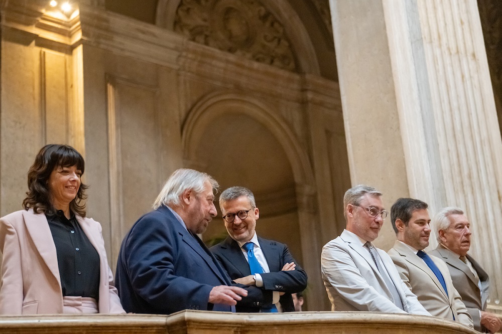 Carla Quevedo, Alejandro Vaccaro, Carlos Moedas, Ezequiel Martinez e Diogo Moura - apresentação de Lisboa como convidada de honra da Feira do Livro de Buenos Aires