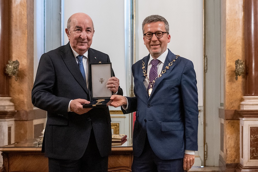 O Presidente da Argélia, Abdelmadjid Tebboune, recebeu de Carlos Moedas a Chave de Honra da Cidade