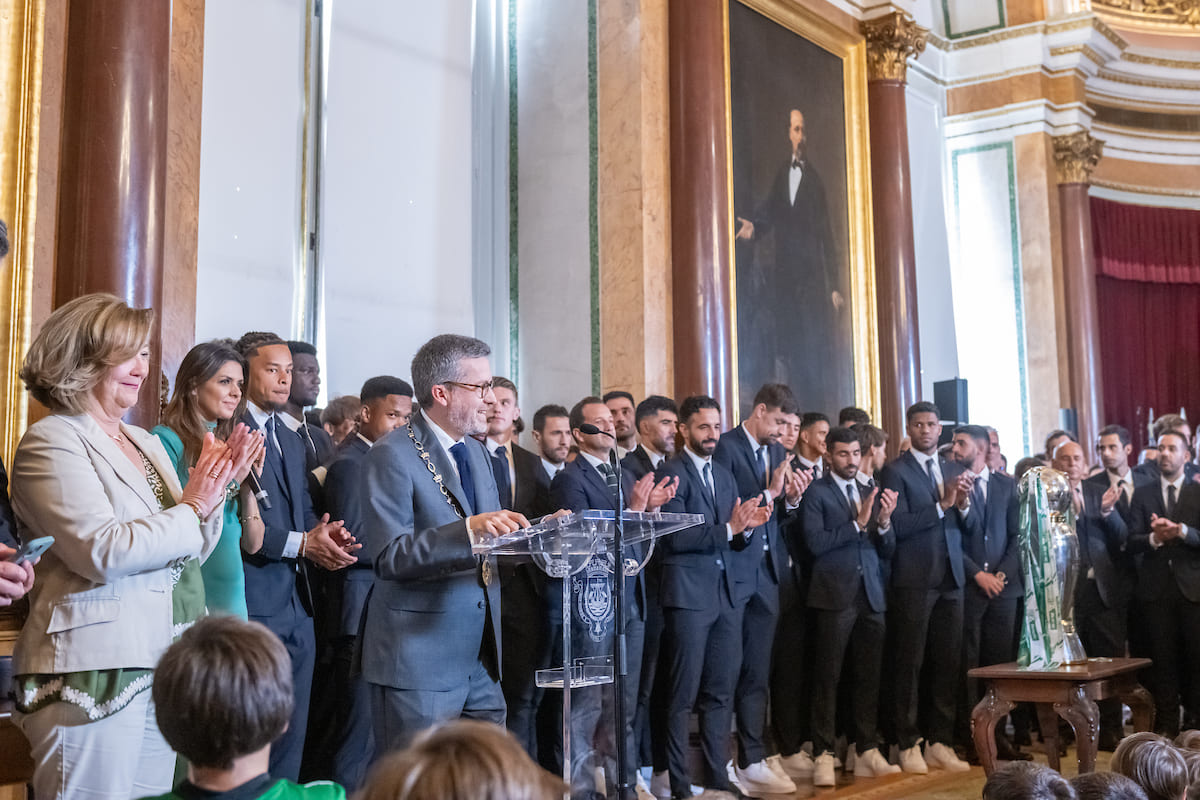 Campeões nacionais de futebol 2023/24 recebidos na Câmara de Lisboa