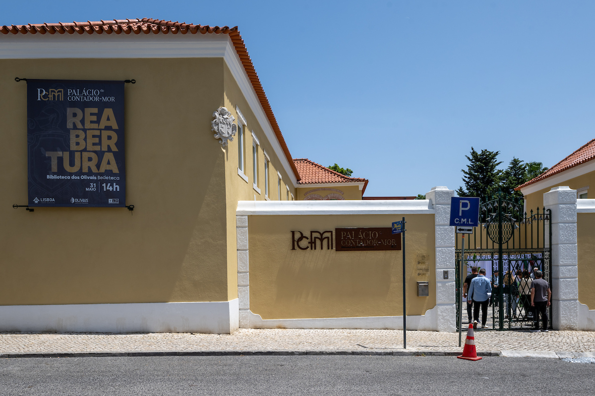 A Biblioteca e Bedeteca dos Olivais reabriu este sábado, e reforça a rede a rede de equipamentos culturais de proximidade na cidade de Lisboa.