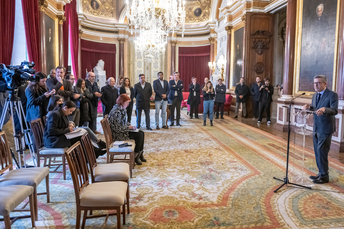 Carlos Moedas apelou ao diálogo com os sindicatos e criticou a decisão de avançar para a greve