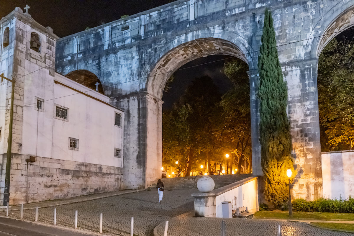 Aqueduto das Águas Livres desenhado pelo arquiteto húngaro Carlos Mardel