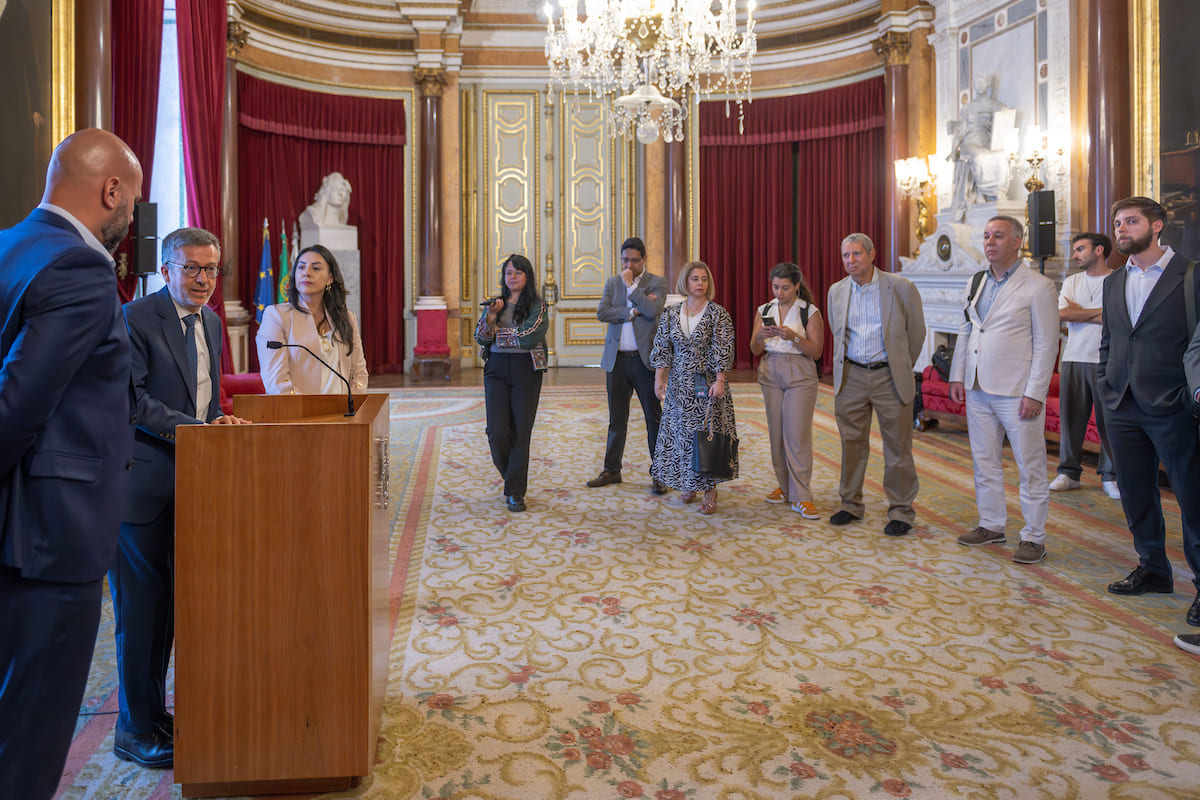 Carlos Moedas com os prefeitos de Osasco, Gerson Pessoa, de Ferraz de Vasconcelos, Priscila Gambale, e a missão Smart Cities