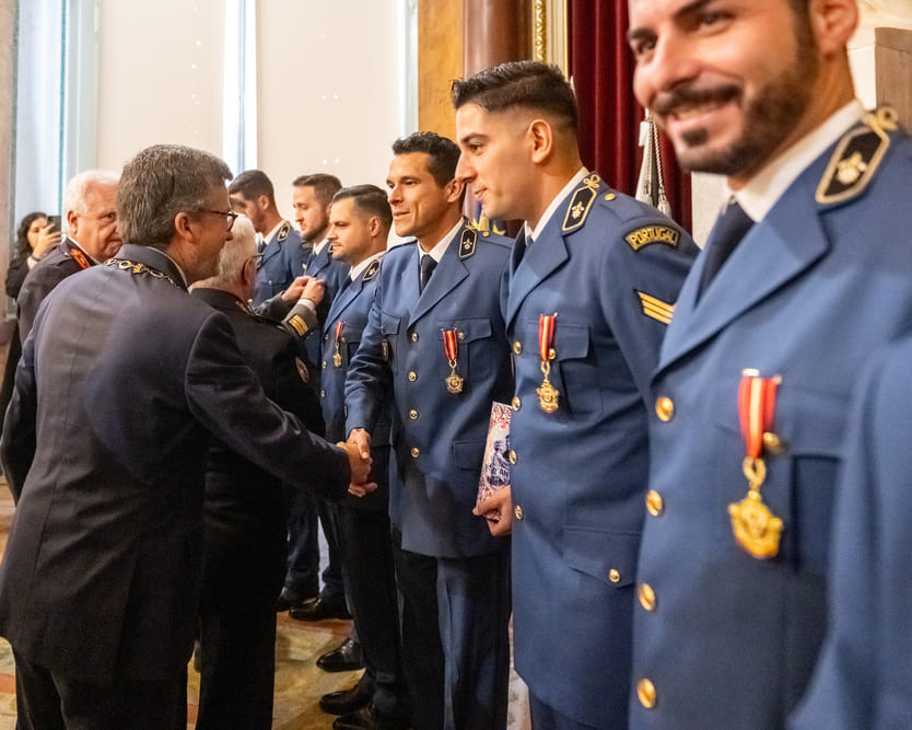 Atribuição da Medalha de Serviços Distintos