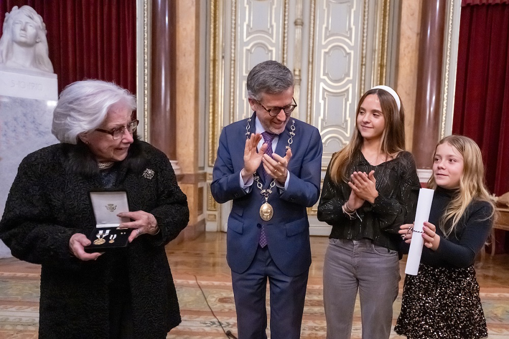 Câmara Municipal de Lisboa atribuiu a Medalha de Mérito Cultural a Maria Salete Gomes Simões Salvado