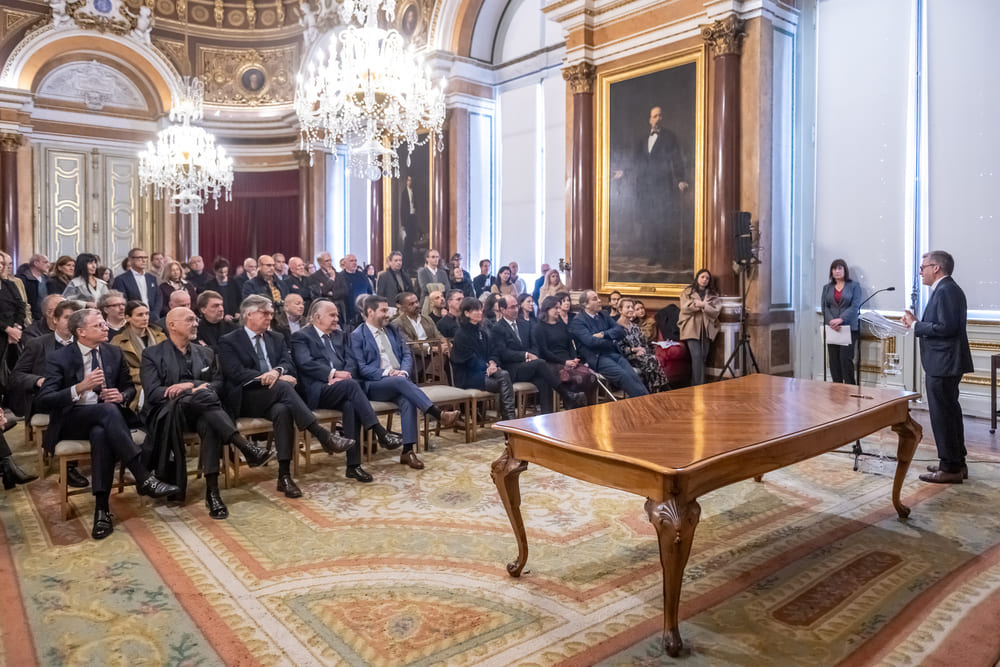 Cerimónia de assinatura do acordo entre a Câmara Municipal de Lisboa, a EGEAC, a família de Julião Sarmento e a Associação Coleção Julião Sarmento - Salão Nobre dos Paços do Concelho