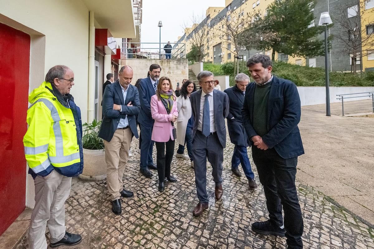 "Não basta ter teto, é preciso ter a dignidade do trabalho, para que essas pessoas votem a estar integradas!, afirmou Carlos Moedas na abertura da Unidade Municipal de Emprego e Autonomia