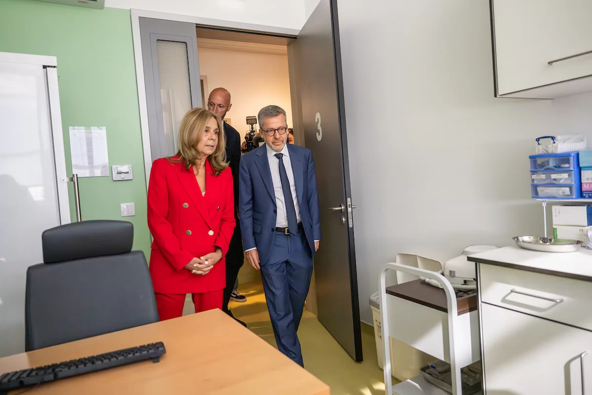 Carlos Moedas e Ana Paula Martins visitam a equipamento