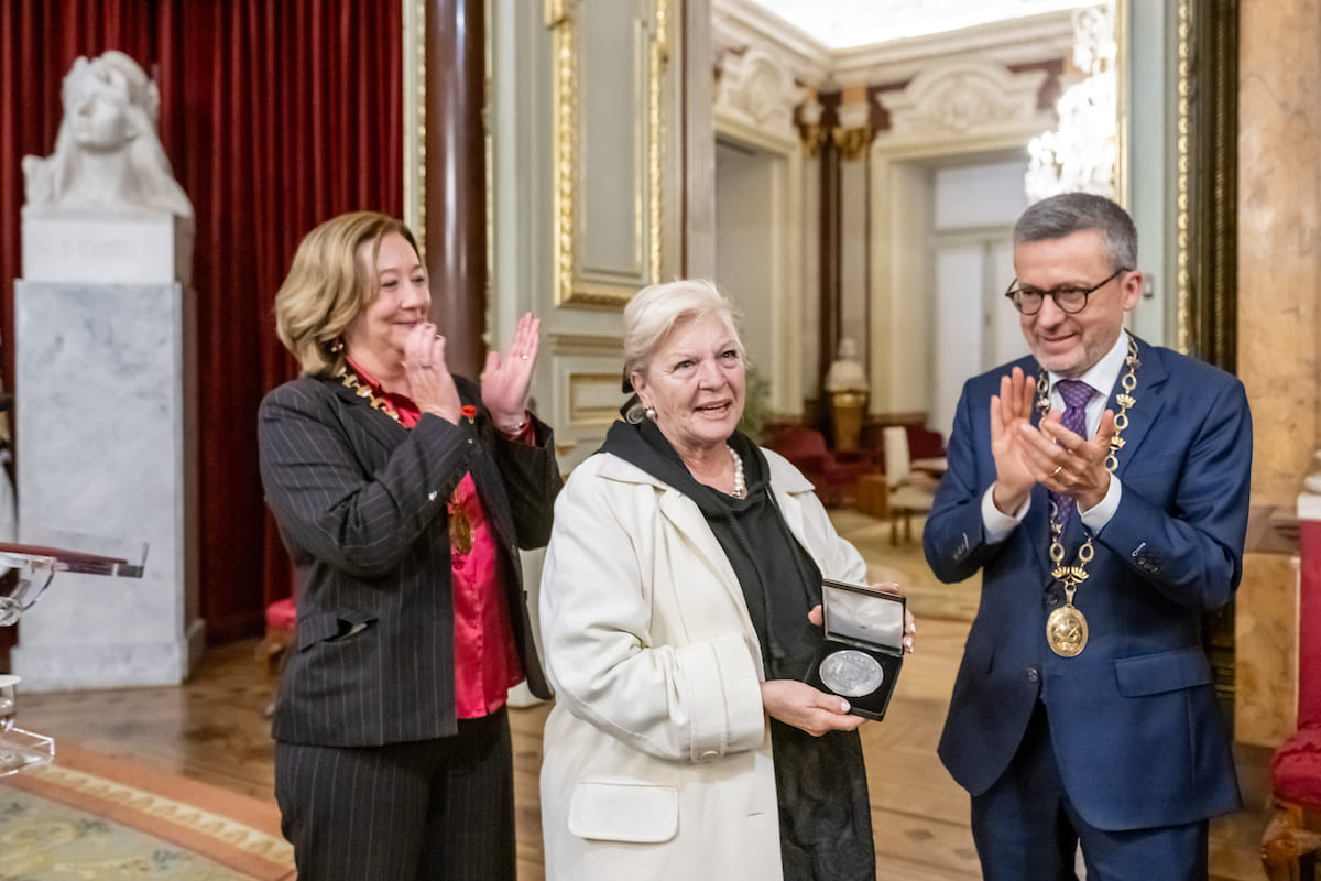 O major-general Jaime Neves foi homenageado a título póstumo, com uma medalha evocativa entregue à viúva, Delfina Neves