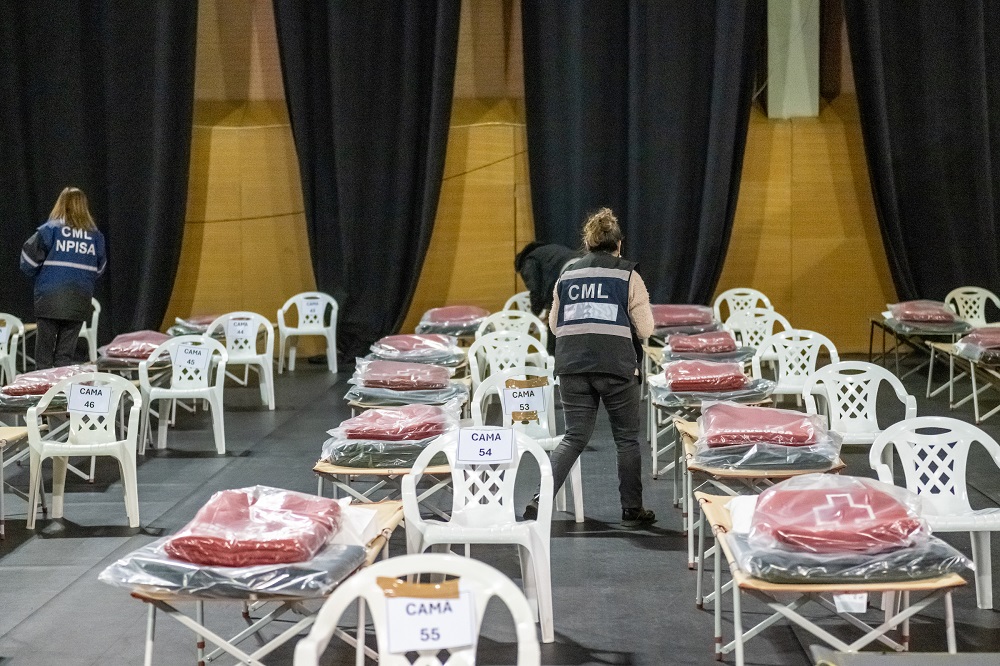 O plano de contingência foi ativado a 9 de janeiro, no Pavilhão Municipal Casal Vistoso – com capacidade para 150 camas 