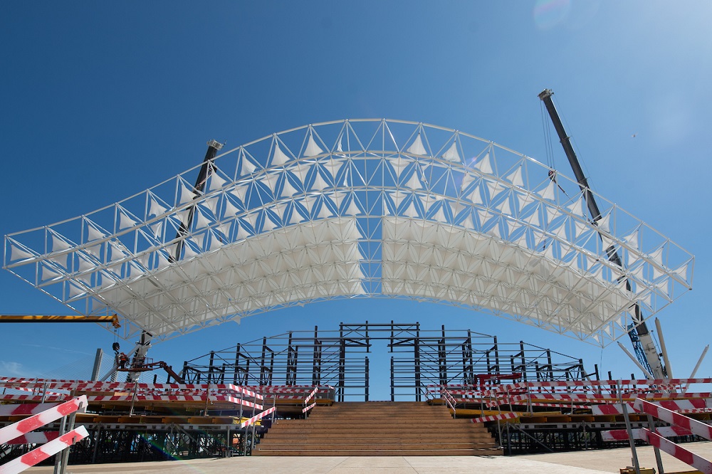 Palco Parque Tejo já tem cobertura