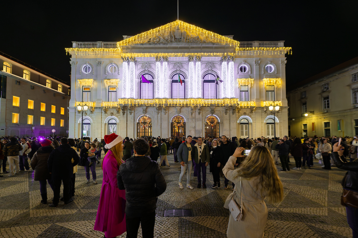 Iluminação com luzes LED, que consomem muito menos energia