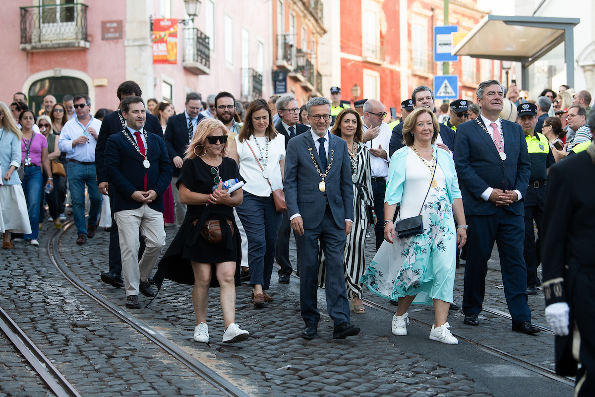 A procissão contou com a presença de Carlos Moedas, da presidente da Assembleia Municipal de Lisboa e de vários vereadores