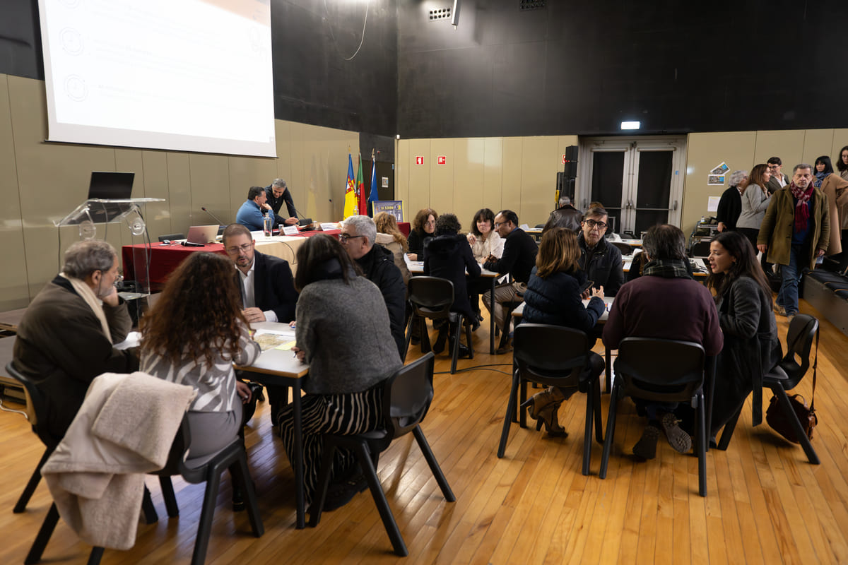[Translate to English:] Terceira sessão de apresentação do projeto - Escola Secundária D. Dinis