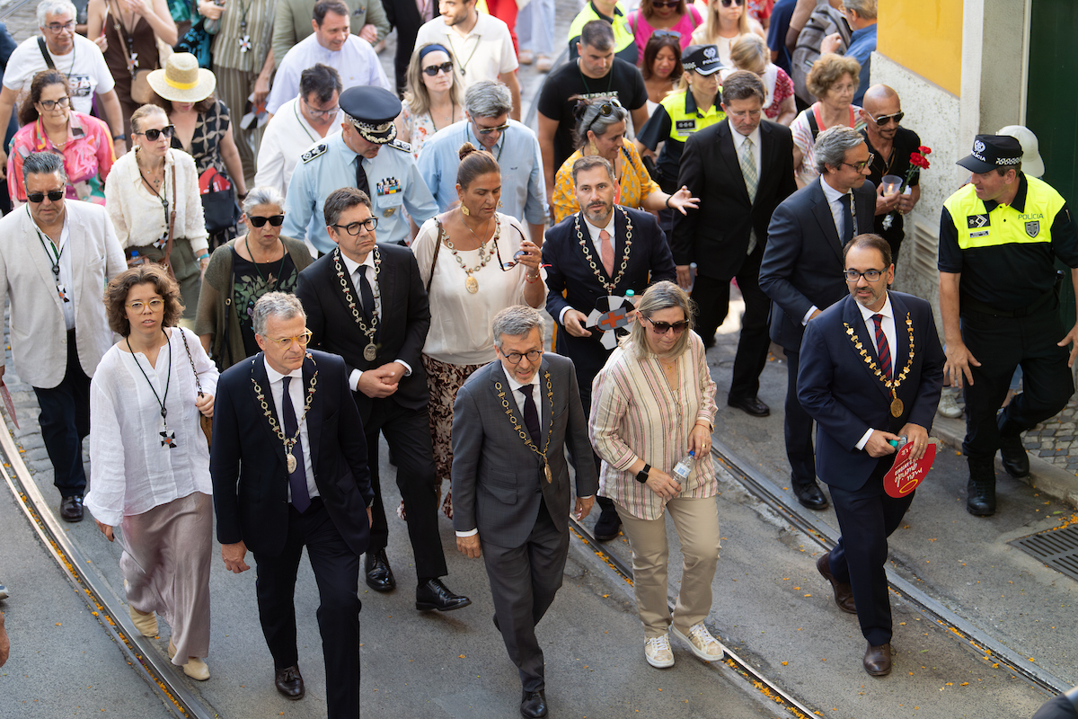 Entre as entidades presentes estiveram o presidente da Câmara Municipal de Lisboa, Carlos Moedas