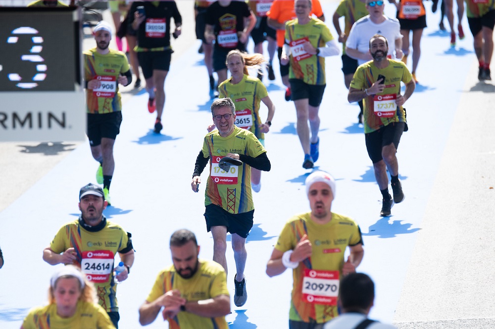 Carlos Moedas, presidente da Câmara de Lisboa, foi um dos 25 mil participantes na 32ª Meia Maratona de Lisboa