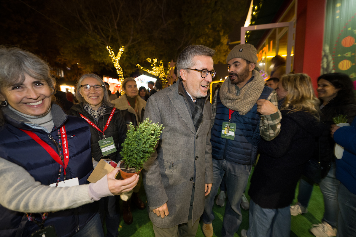 “Este mercado de Natal representa aquilo que nós somos enquanto comunidade", afirmou Carlos Moedas