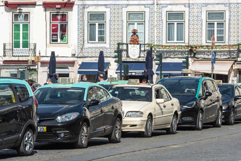 Apoio aos motoristas de táxi no âmbito do Programa Lisboa Protege