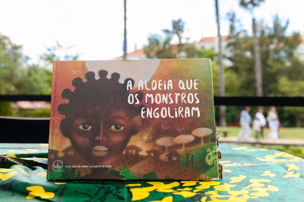 Lançamento do livro “A aldeia que os monstros engoliram”