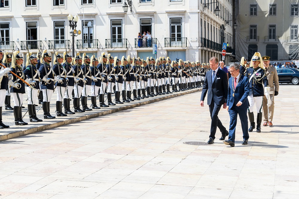 Grão-Duques do Luxemburgo recebidos pelo presidente da Câmara Municipal de Lisboa - Paços do Concelho
