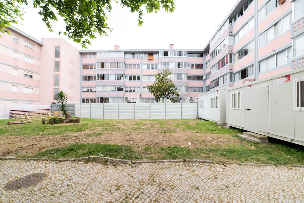 Dez elevadores exteriores, e rampas de acesso em dois lotes, vão ser instalados na Rua do Rio Sado e Rua do Rio Guadiana, em Carnide