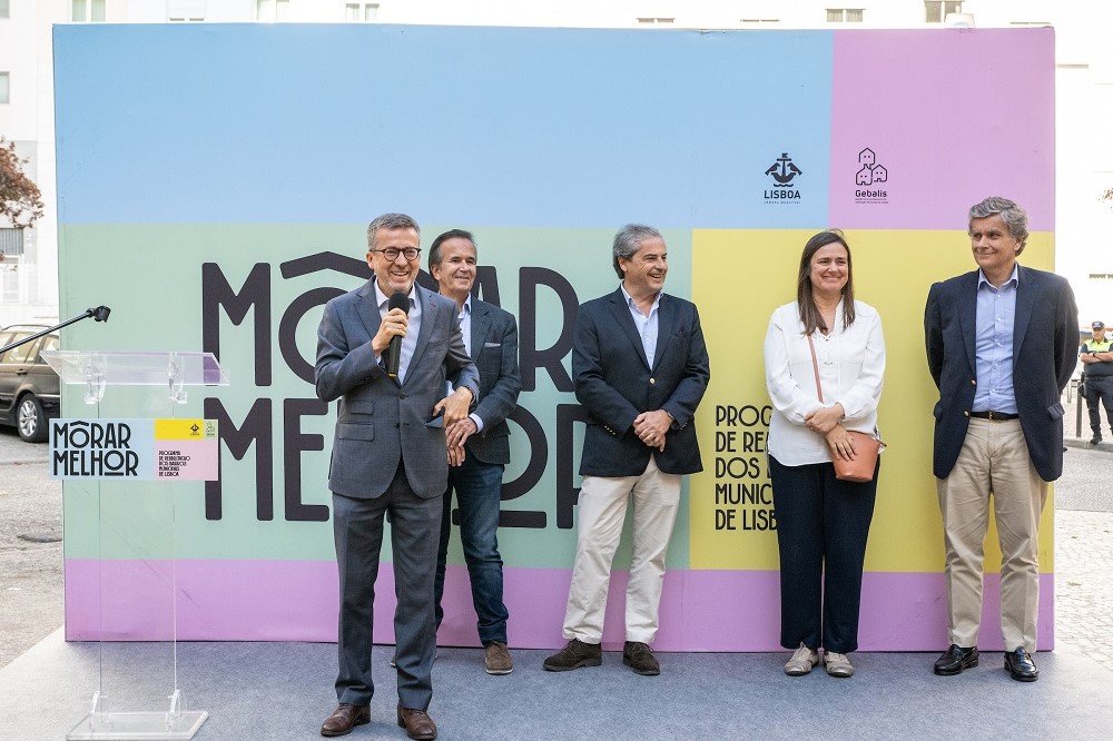 Carlos Moedas visita bairro Telheiras Sul no início das obras do programa da Gebalis "Morar Melhor"