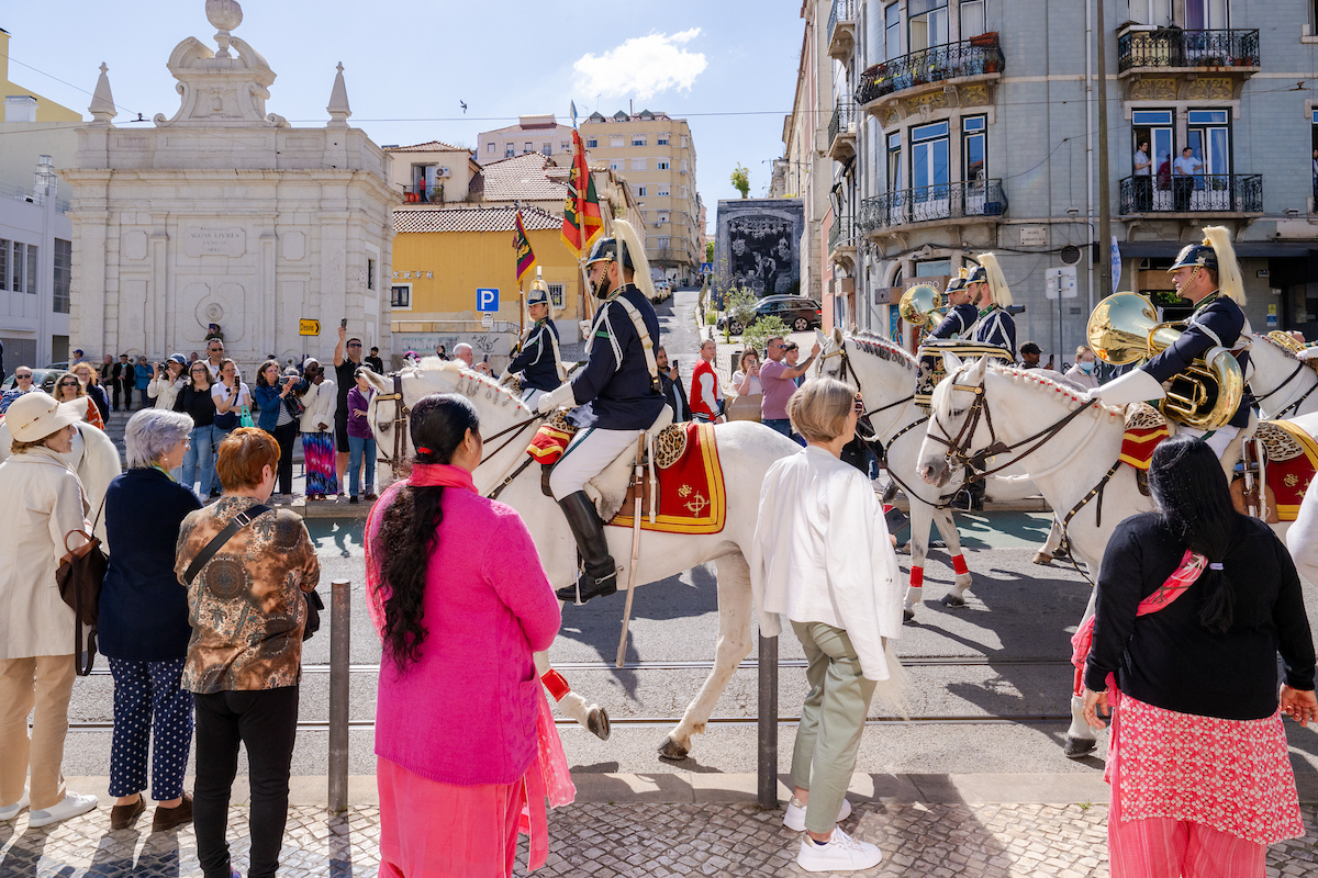 Procissão de Nossa Senhora da Saúde enche ruas de Lisboa