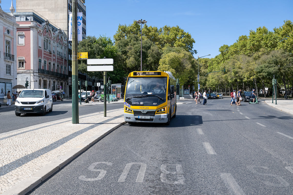 Os “autocarros mini elétricos” irão funcionar diariamente entre as 7h00 e as 21h30