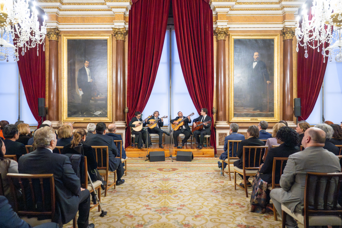 A musical moment featuring Pedro Castro and Daniel Freire on Portuguese guitar, André Ramos and Francisco Gaspar on fado guitar