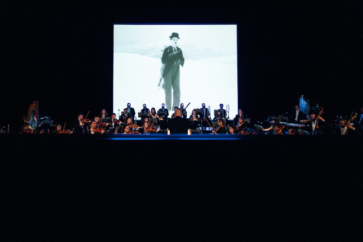 As comemorações arrancaram com a exibição do clássico "A Quimera do Ouro", de Charlie Chaplin, acompanhado ao vivo pela Lisbon Film Orchestra