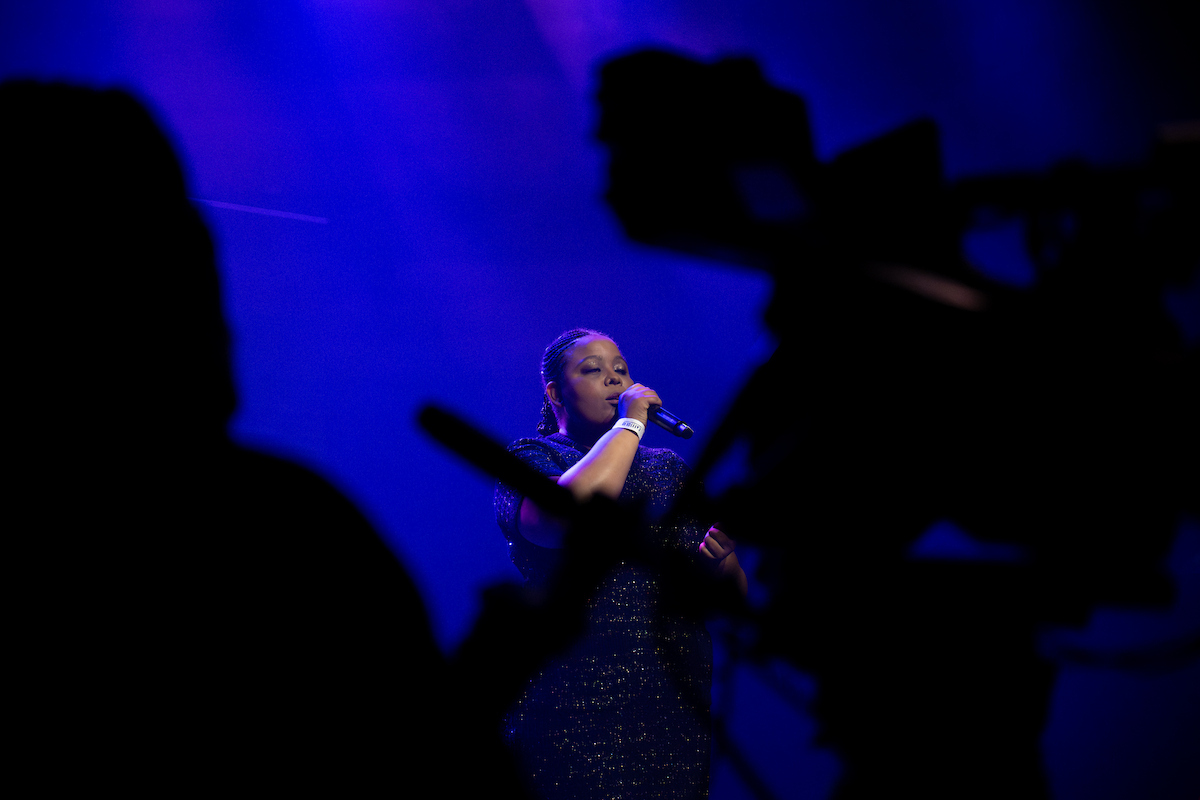 Cláudia Amador, cantora gospel desde 2009
