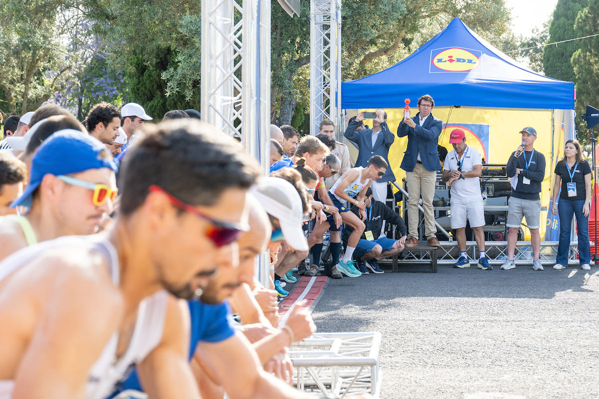 Rui Cordeiro, vereador do Desporto, deu a partida para a corrida de 10 km