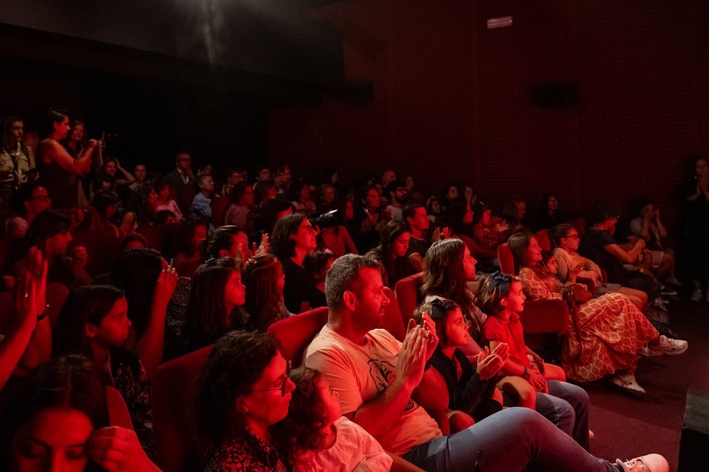 Cine-teatro Turim reabriu em Benfica como "Um Teatro em cada Bairro"